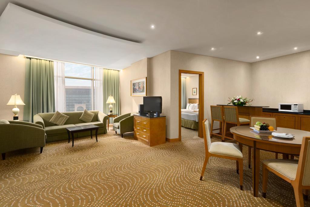 Eastyard Khobar Hotel - Formerly Ramada By Wyndham Khobar Ngoại thất bức ảnh