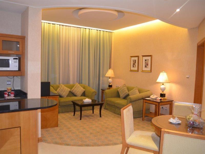 Eastyard Khobar Hotel - Formerly Ramada By Wyndham Khobar Ngoại thất bức ảnh