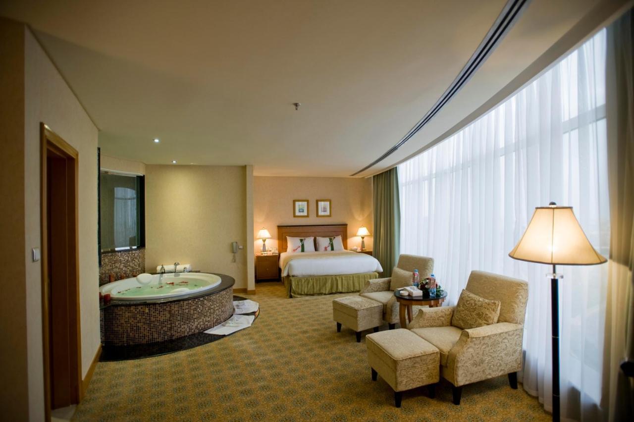 Eastyard Khobar Hotel - Formerly Ramada By Wyndham Khobar Phòng bức ảnh