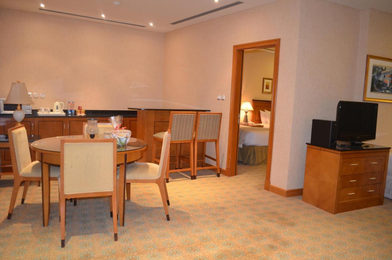 Eastyard Khobar Hotel - Formerly Ramada By Wyndham Khobar Ngoại thất bức ảnh