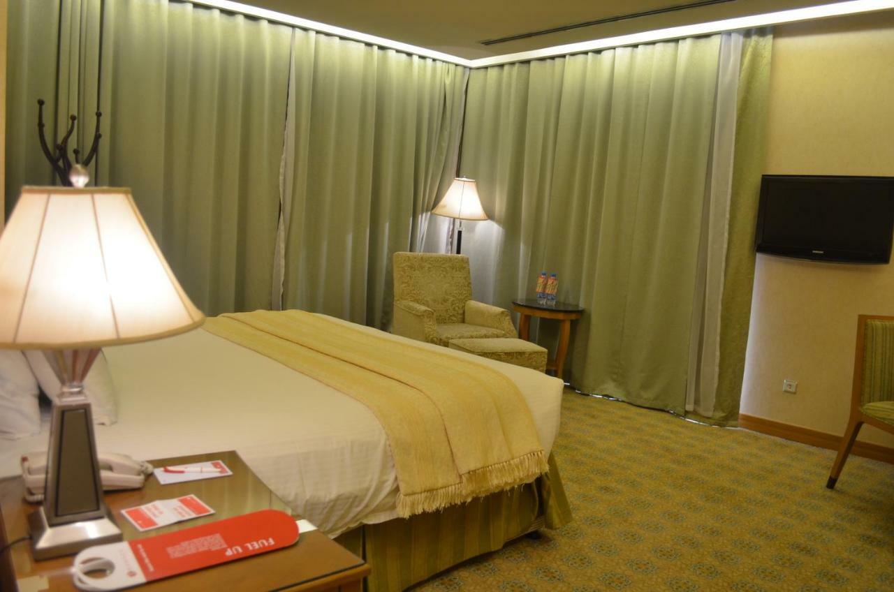Eastyard Khobar Hotel - Formerly Ramada By Wyndham Khobar Ngoại thất bức ảnh